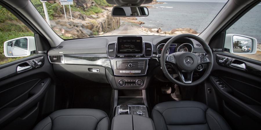Торпедо Mercedes-Benz GLS350 d 4Matic 2016 года  (AU) (фото 5 из 30)